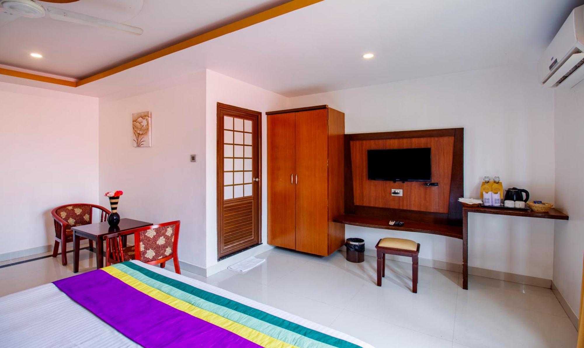 Treebo Premium Palmyra Milford, 2 Km From Alleppey Beach アーラップーザ県 エクステリア 写真
